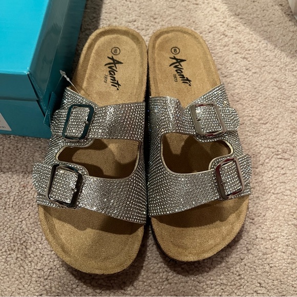 Avanti Shoes - NWT Avanti Bling Sandals